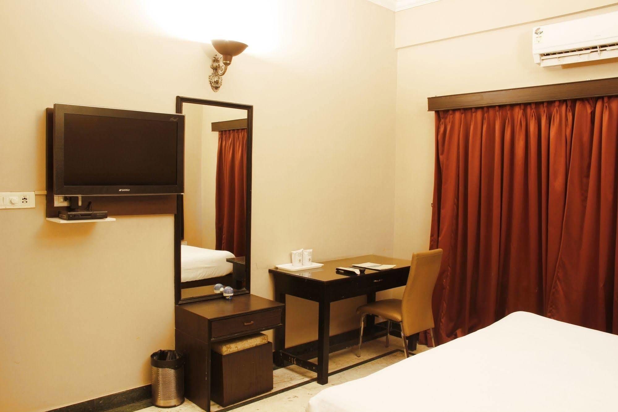 Hotel Genx Banjara Hill 1589 Hajdarabad Zewnętrze zdjęcie