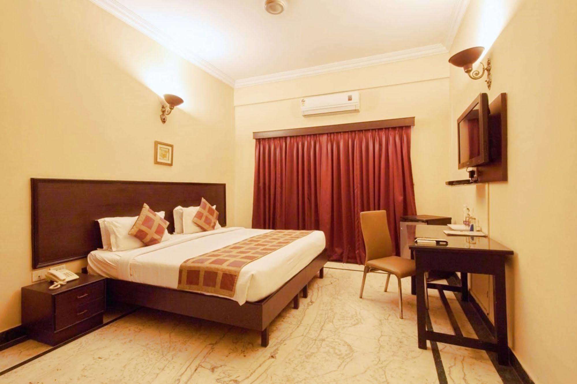 Hotel Genx Banjara Hill 1589 Hajdarabad Zewnętrze zdjęcie